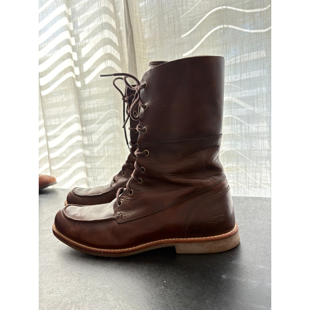 UGG Hannen Boots Mens 10 Brown Leather Sheepskin Lined Lace Up 1001921